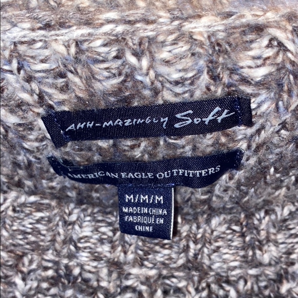 Sweater - Picture 3 of 3
